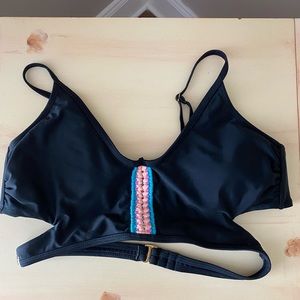 Black bikini top